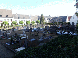 The cemetery of the Sint-Michaëlskerk church, viewed from the Kerkberg square