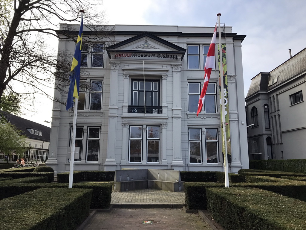Front of the Natuurmuseum Brabant at the Spoorlaan street