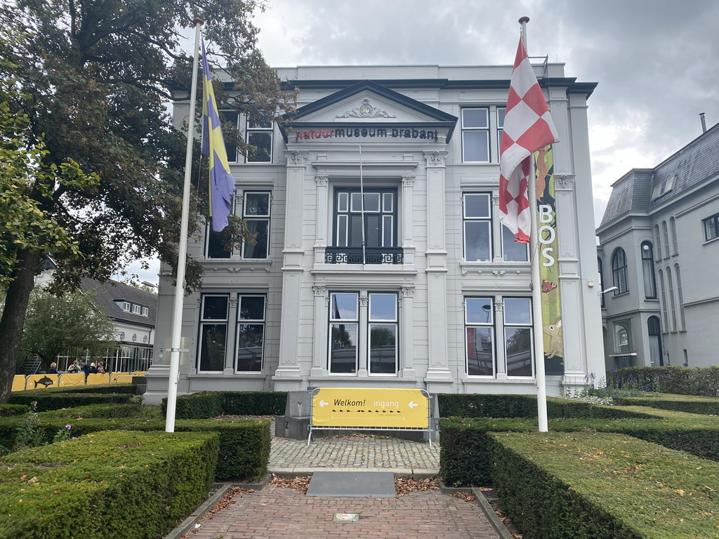 Front of the Natuurmuseum Brabant at the Spoorlaan street