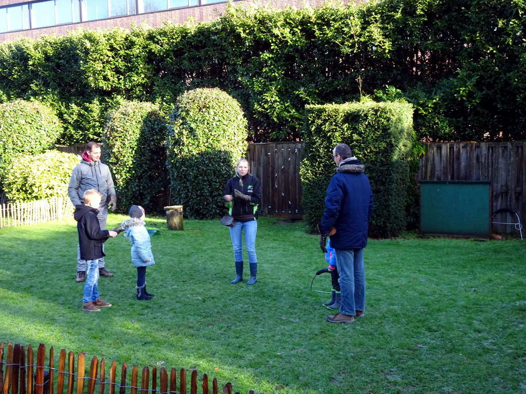 Zookeepers and spectators during the Birds of Prey Show at the Dierenpark De Oliemeulen zoo