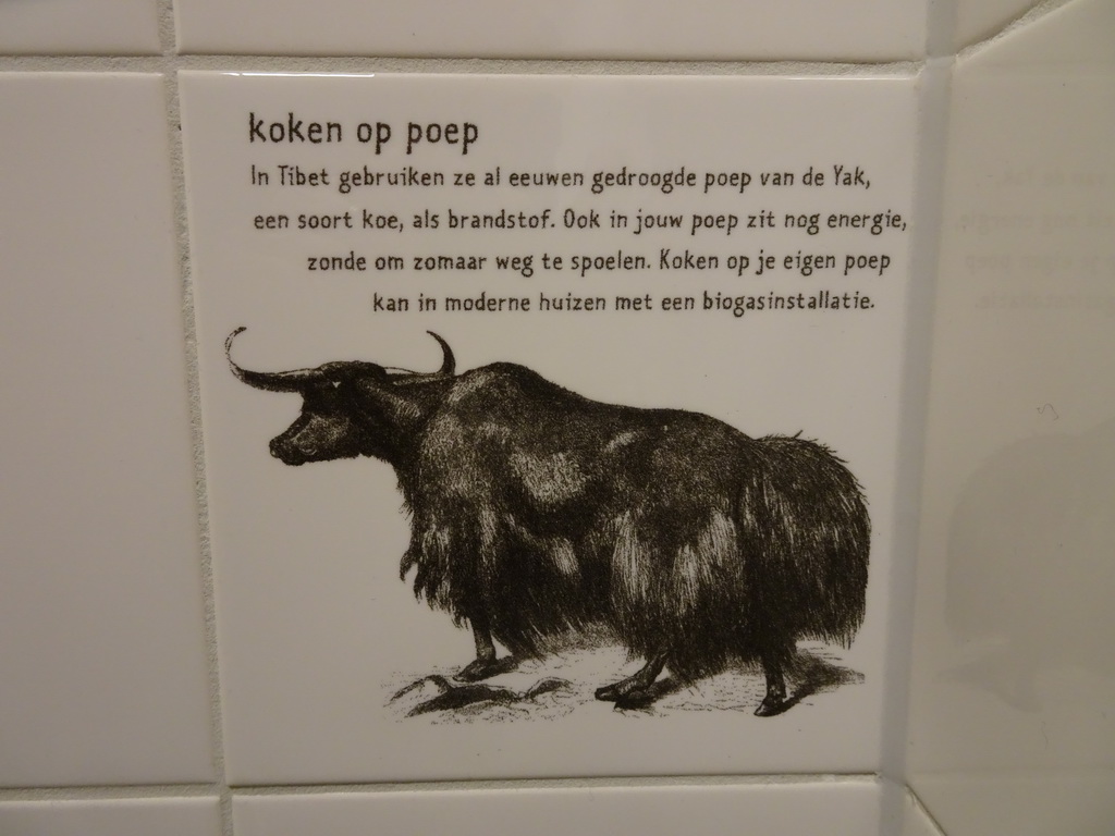 Information on yak poop at the toilet at the second floor of the Natuurmuseum Brabant
