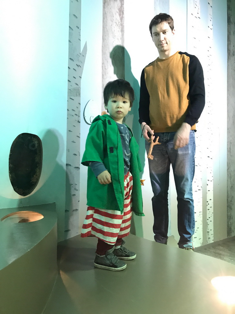 Tim and Max at the `Beleef Ontdek Samen: BOS` exhibition at the second floor of the Natuurmuseum Brabant