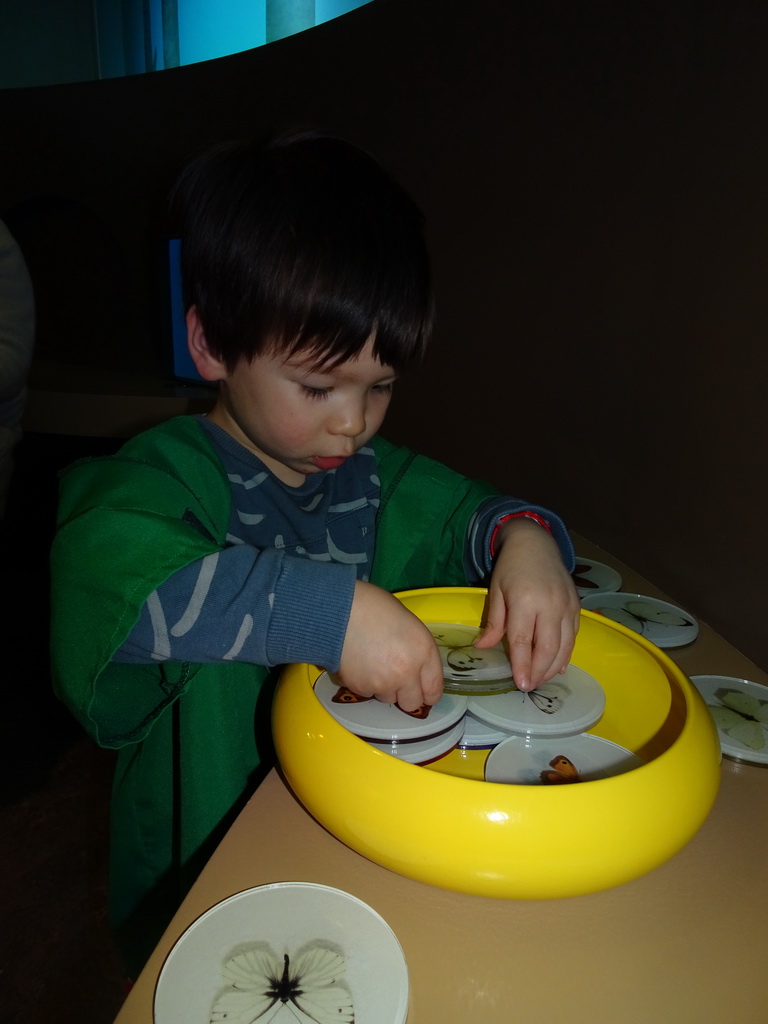 Max at the `Beleef Ontdek Samen: BOS` exhibition at the second floor of the Natuurmuseum Brabant