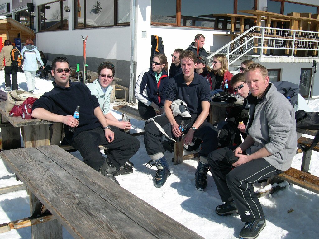 Tim`s friends at a terrace at the Hochzillertal ski resort