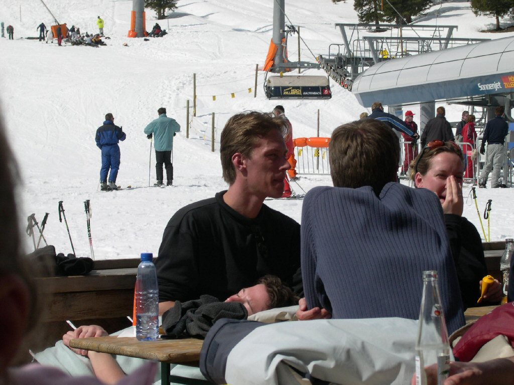 Tim and his friends at a terrace at the Hochzillertal ski resort