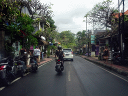 The Jalan Monkey Forest street, viewed from the taxi