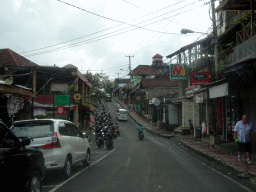 The Jalan Monkey Forest street, viewed from the taxi