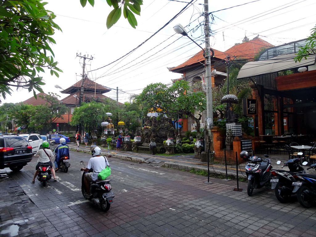 Front of the Ubud Tourist Information Centre at the crossing of the Jalan Monkey Forest street and the Jalan Raya Ubud street
