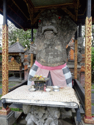 Statue at the Pura Taman Saraswati temple