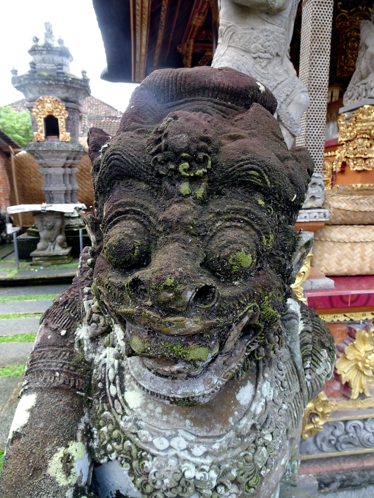 Statue at the Pura Taman Saraswati temple