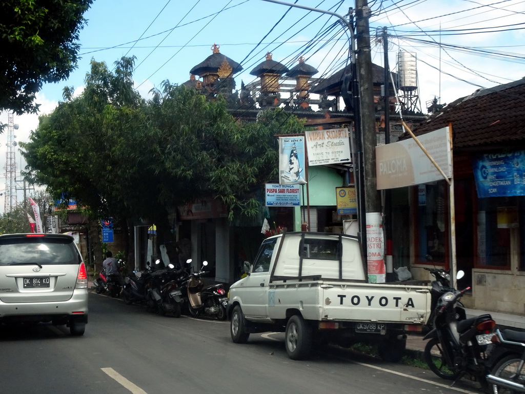 Front of a temple at the Jalan Cokorda Gede Rai street, viewed from the taxi