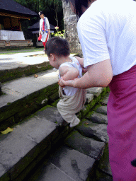 Miaomiao and Max at the bathing place at the Goa Gajah temple