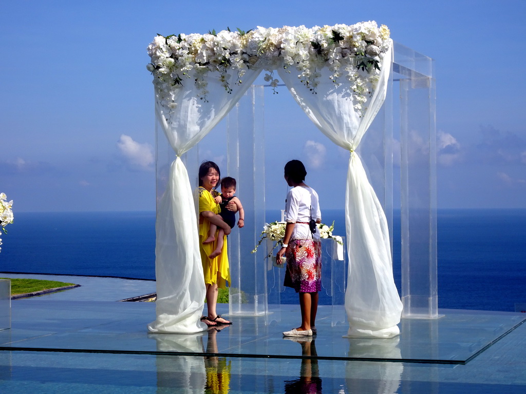 Miaomiao and Max at the altar at the Tirtha Wedding Chapel