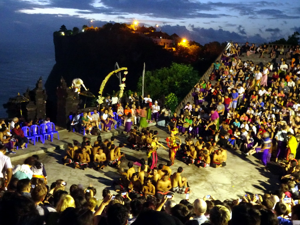 The Amphitheatre of the Pura Luhur Uluwatu temple, with Haruman, Sita and Trijata during Act 4 of the Kecak and Fire Dance, by night