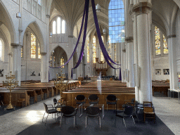 Nave, apse and organ of the Sint-Laurentiuskerk church