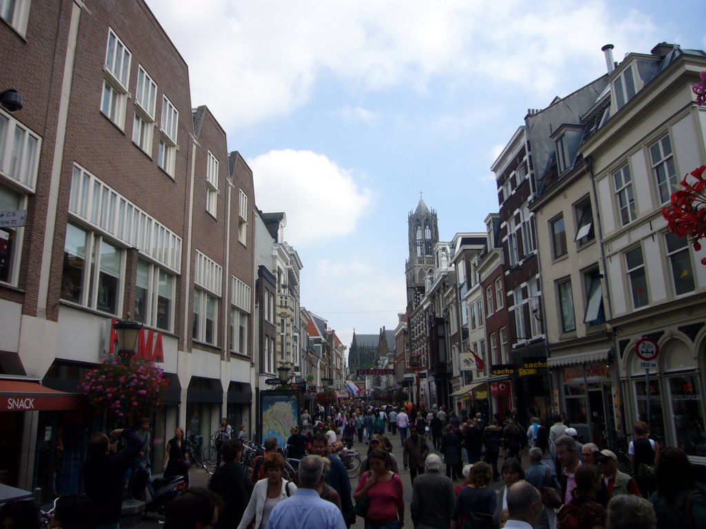 Steenweg shopping street and Dom Tower