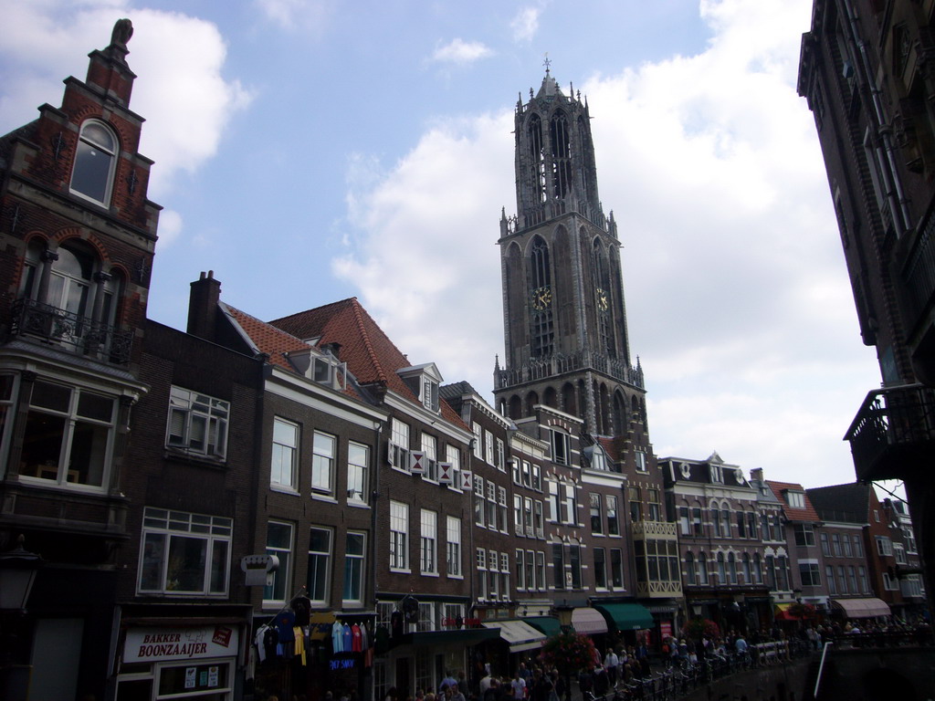 Vismarkt street and Dom Tower