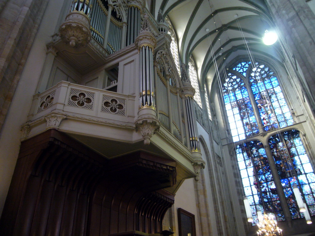 Organ and stained glass window in the Dom Church