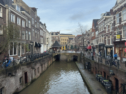 The Kalisbrug bridge over the Oudegracht canal, viewed from the Maartensbrug bridge