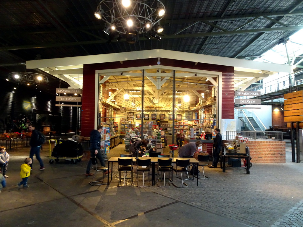 Front of the Spoorwinkel De Loods souvenir shop at the Werkplaats hall of the Spoorwegmuseum