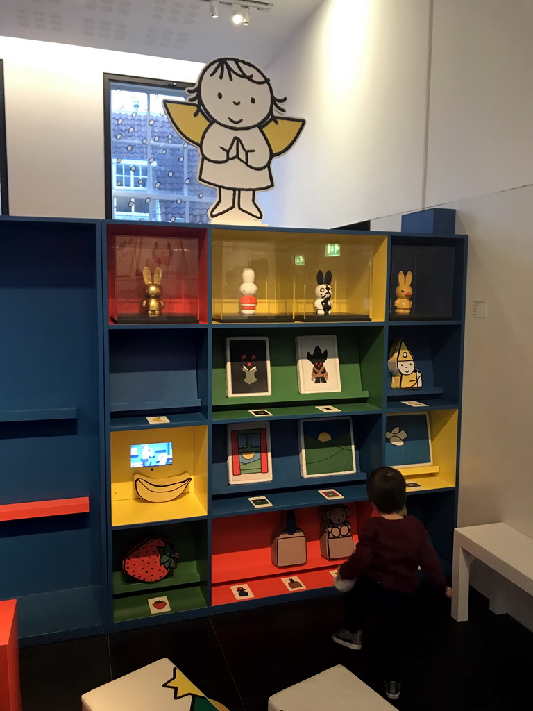 Max with Nijntje items at the Museum Room at the ground floor of the Nijntje Winter Museum