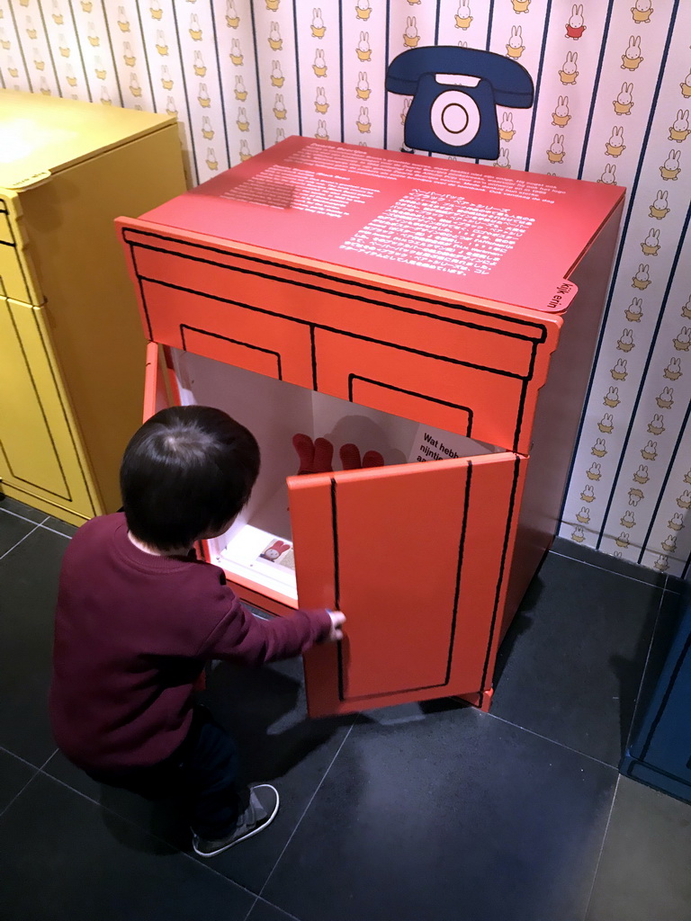 Max at the Exhibit Room at the ground floor of the Nijntje Winter Museum