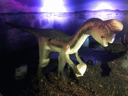 Oviraptor statue at the World of Dinos exhibition at the Jaarbeurs building