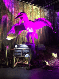 Confuciusornis statue at the World of Dinos exhibition at the Jaarbeurs building, with explanation