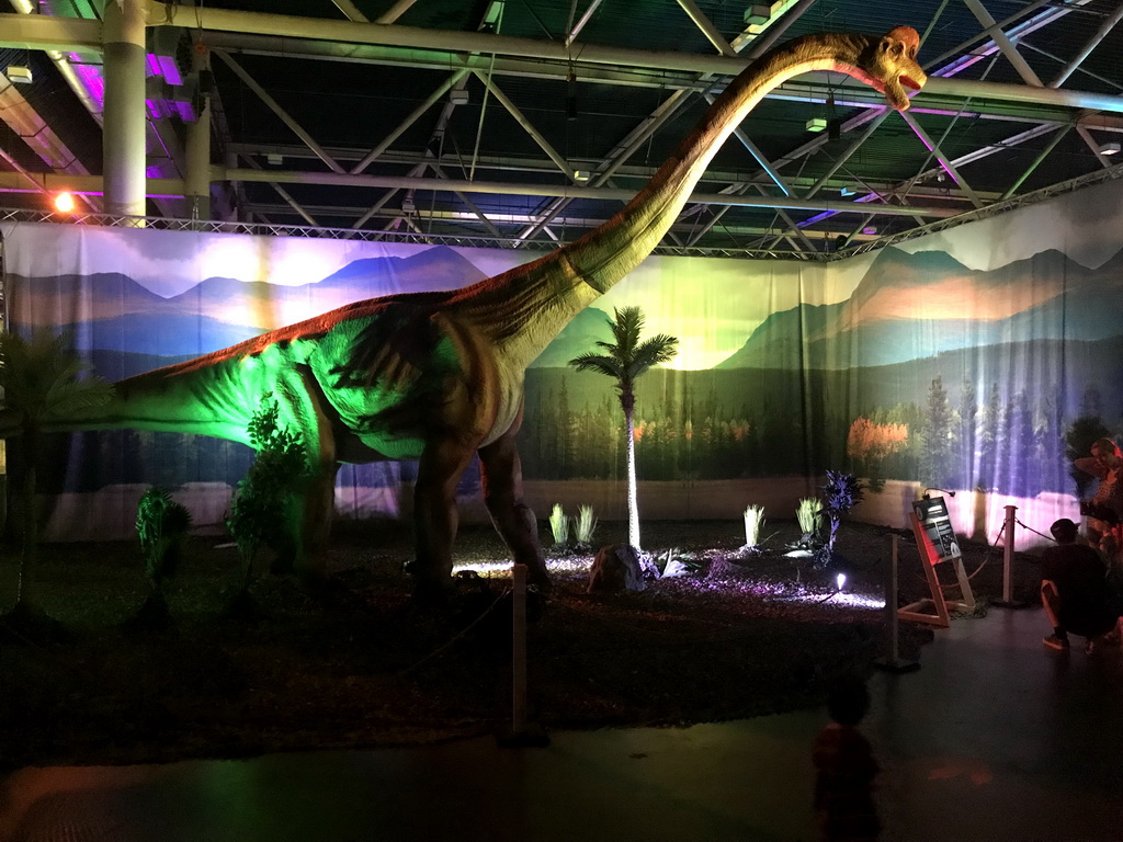 Brachiosaurus statue at the World of Dinos exhibition at the Jaarbeurs building
