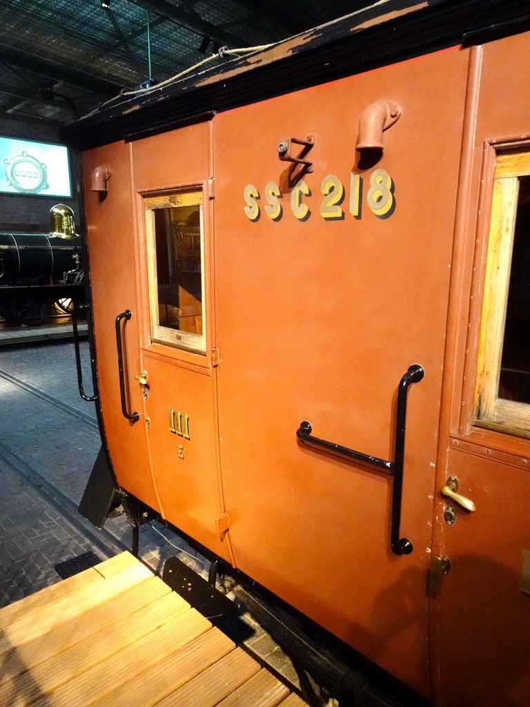 Front of the SSC 218 train at the `Treinen door de Tijd` exhibition at the Werkplaats hall of the Spoorwegmuseum