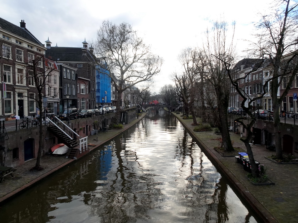The south side of the Oudegracht canal, viewed from the Smeebrug bridge