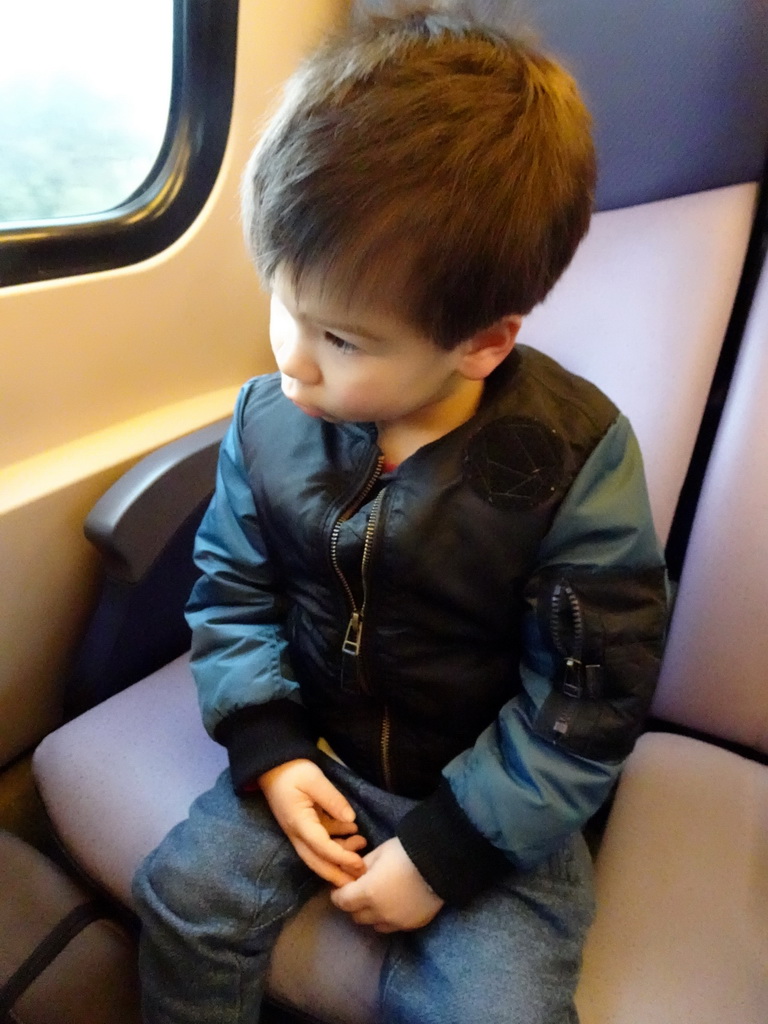 Max in the train from Breda