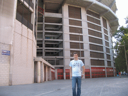 Tim at the northeast side of the Mestalla Stadium at the Carrer de les Arts Gràfiques street