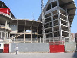 Tim at the northwest side of the Mestalla Stadium at the Avinguda de Suècia street