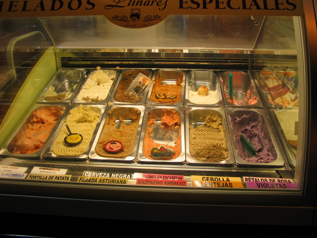 Special ice cream flavours at the Helados Artesanos Llinares ice cream shop at the Plaça de la Reina square
