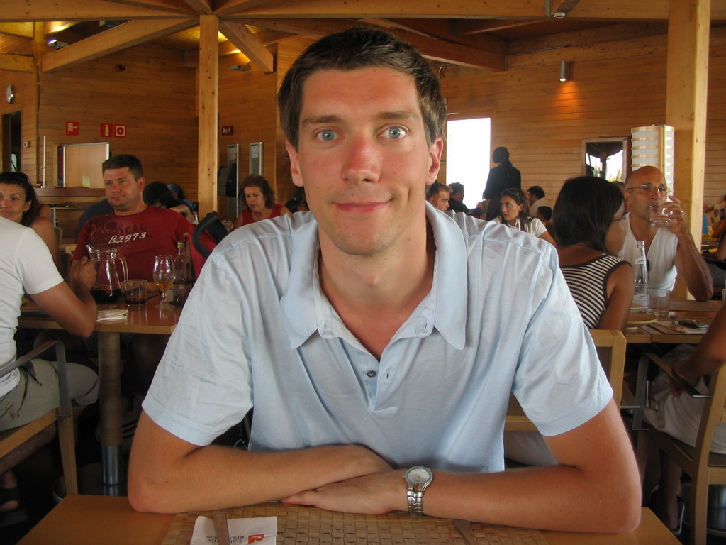 Tim at the Oceans Restaurant at the Oceanogràfic aquarium at the Ciudad de las Artes y las Ciencias complex