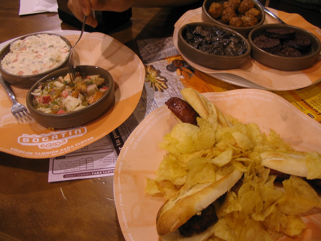 Dinner at the Taberna Bocatín restaurant