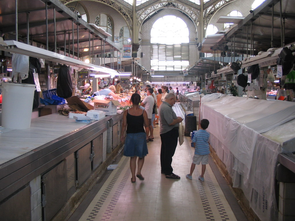 Miaomiao in the Mercado Central market