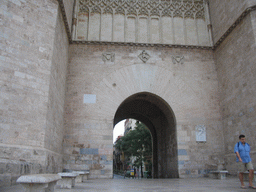 Front of the Torres de Serranos towers at the Carrer del Comte de Trénor street