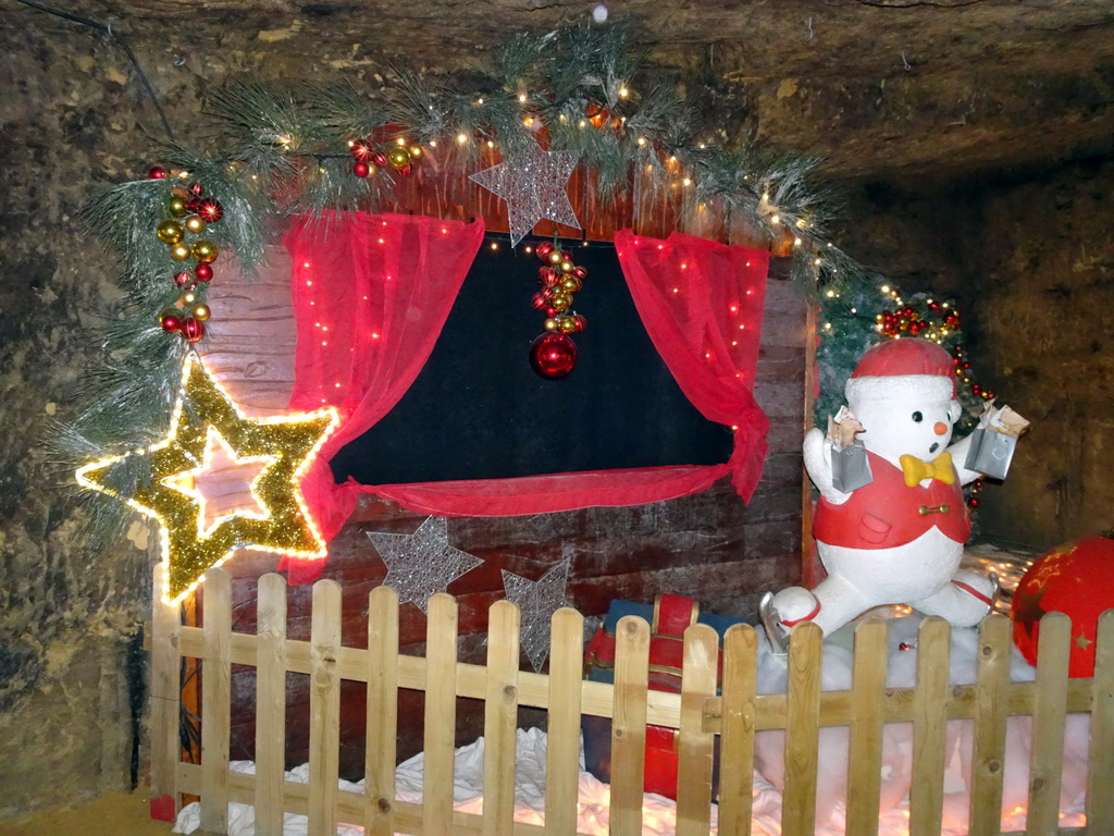 Christmas decorations at the christmas market at the Municipal Cave