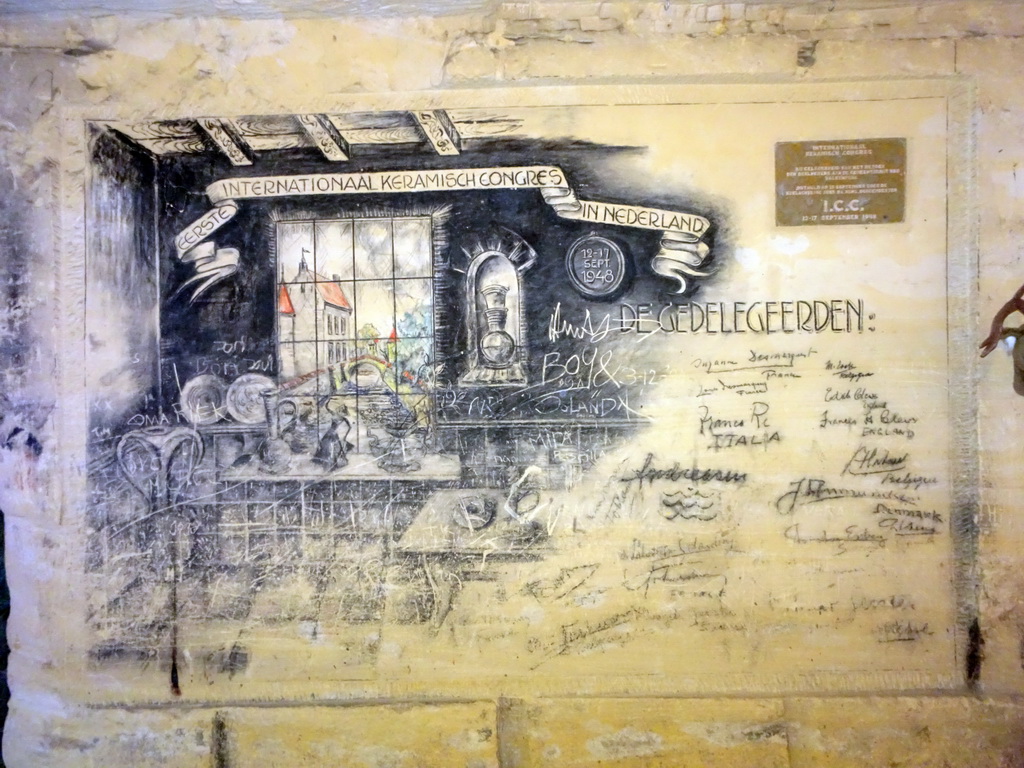 Wall drawing for the International Ceramic Congress at the Municipal Cave