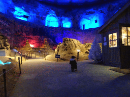 Max and the sand sculptures at the Winter Wonderland Valkenburg at the Wilhelmina Cave