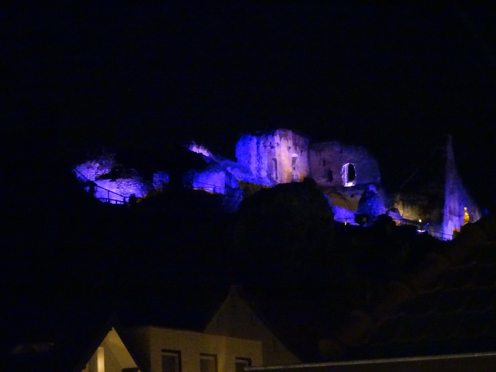The ruins of Valkenburg Castle, viewed from the Neerhem street, by night