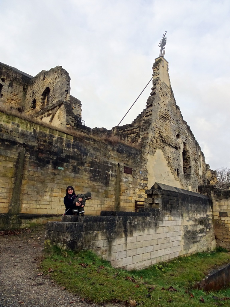 Miaomiao and Max at the northeast side of the ruins of Valkenburg Castle, with the weather vane