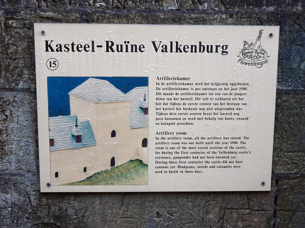 Explanation on the Artillery Room at the ruins of Valkenburg Castle