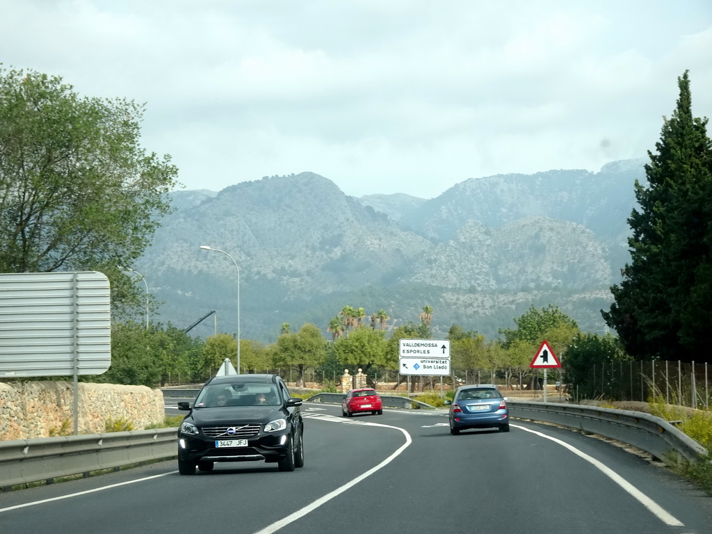 Mountains and the Ma-1110 road from Palma, viewed from the rental car