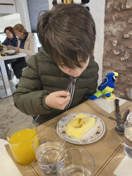 Max having dessert at the first floor of the Tierra Guanche restaurant