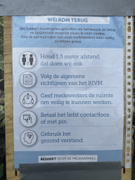 Sign about the COVID-19 rules at the entrance to Zoo Veldhoven