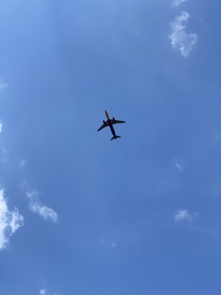 Airplane flying over Zoo Veldhoven