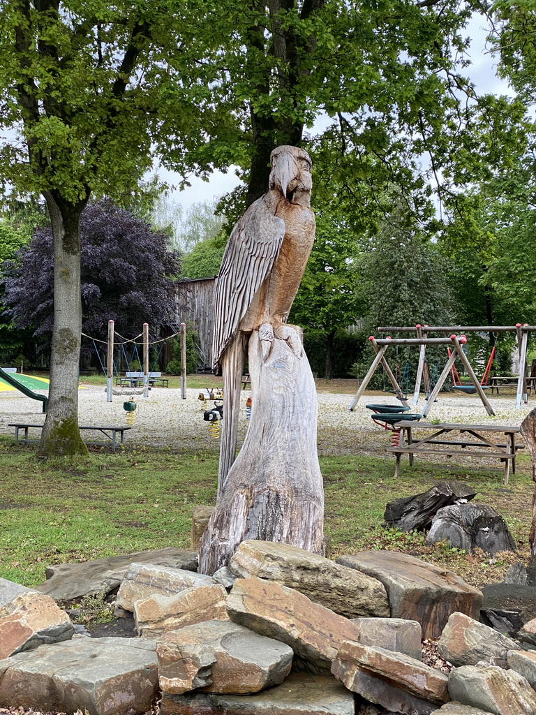 Parrot statue at Zoo Veldhoven